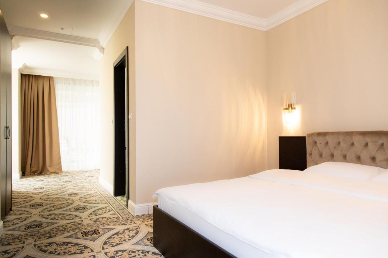 Hotel Palace Severin Дробета-Турну-Северин Экстерьер фото