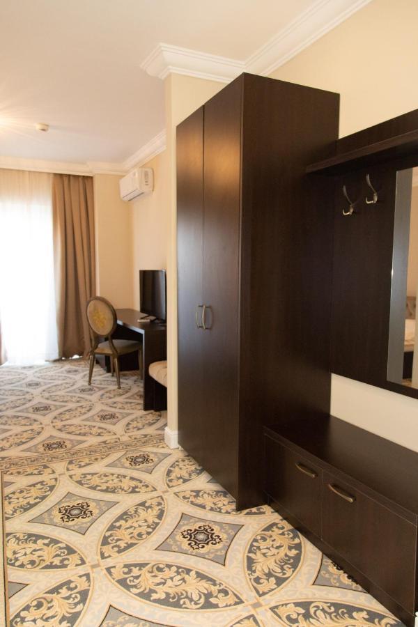 Hotel Palace Severin Дробета-Турну-Северин Экстерьер фото