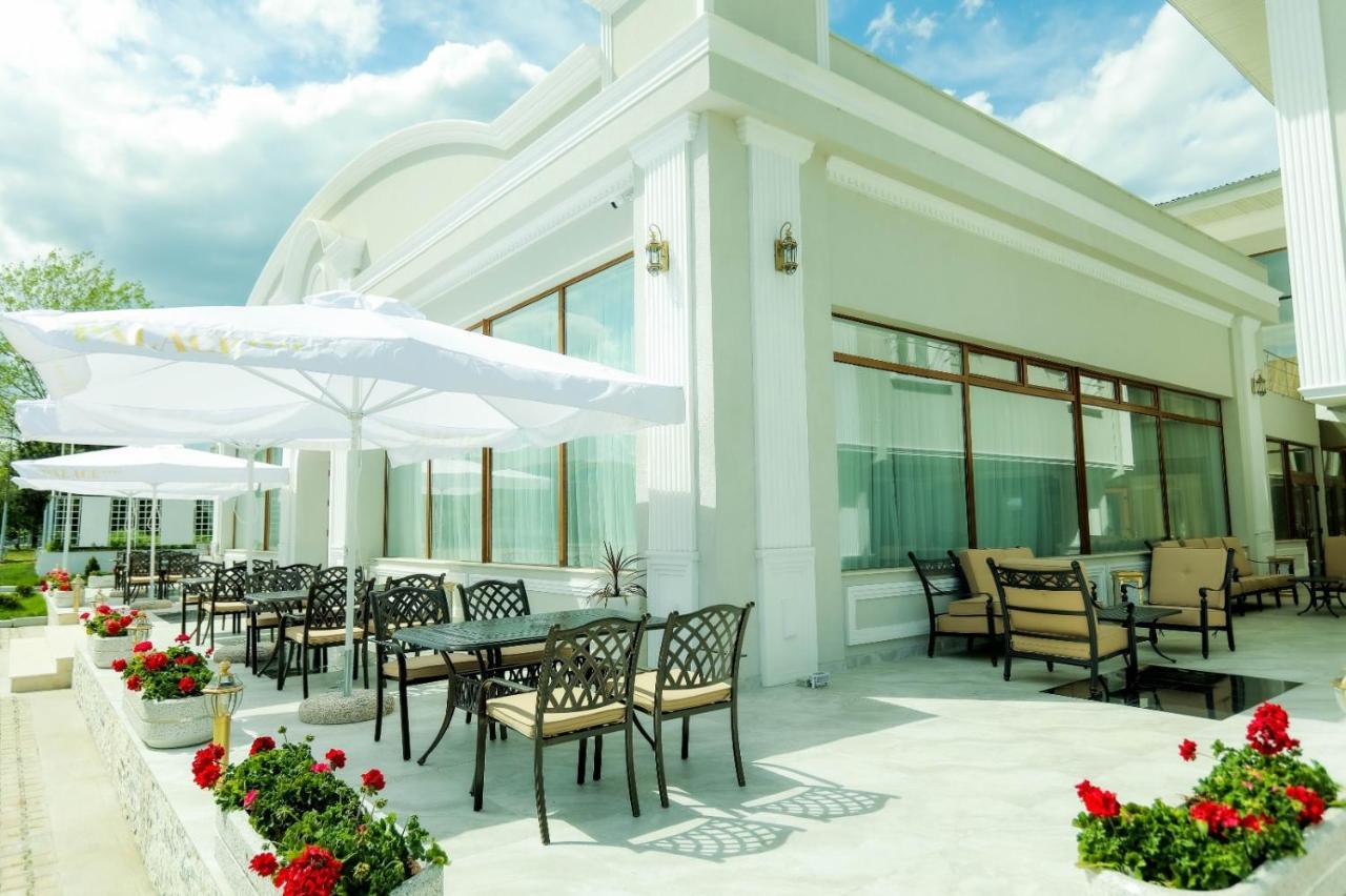 Hotel Palace Severin Дробета-Турну-Северин Экстерьер фото