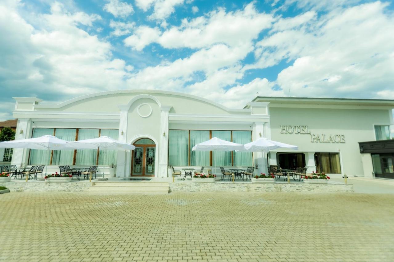 Hotel Palace Severin Дробета-Турну-Северин Экстерьер фото